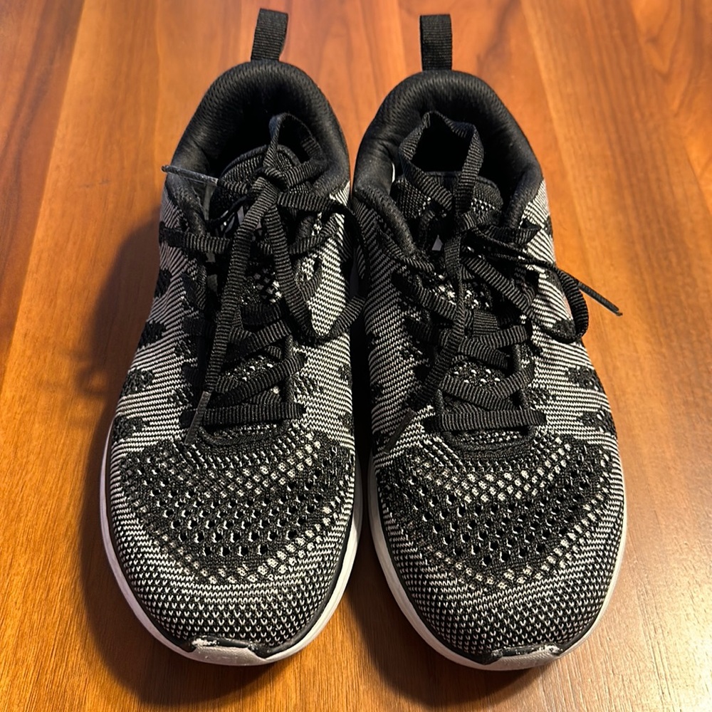 APL running shoes